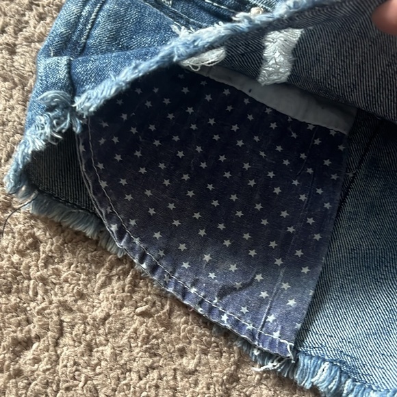 Almost Famous Jean Shorts - Picture 7 of 7